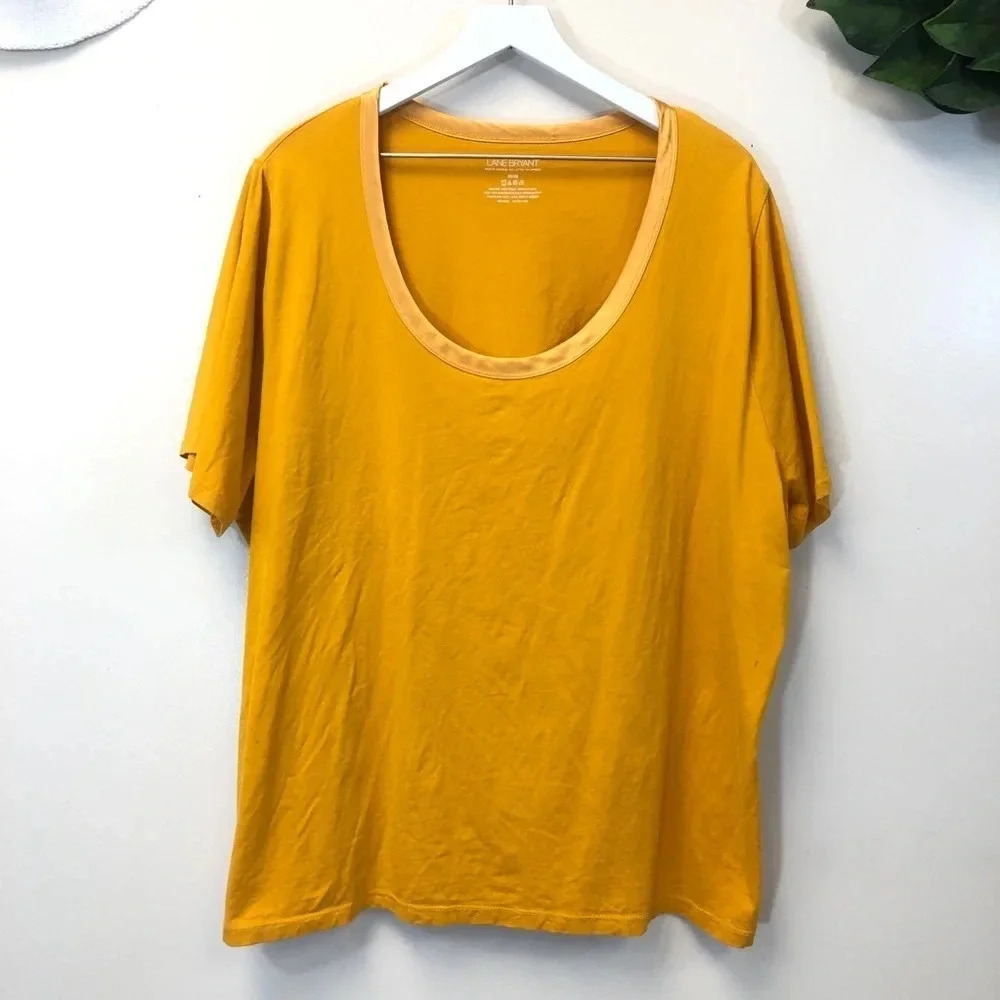 5/$20 LANE BRYANT yellow scoop neck t-shirt